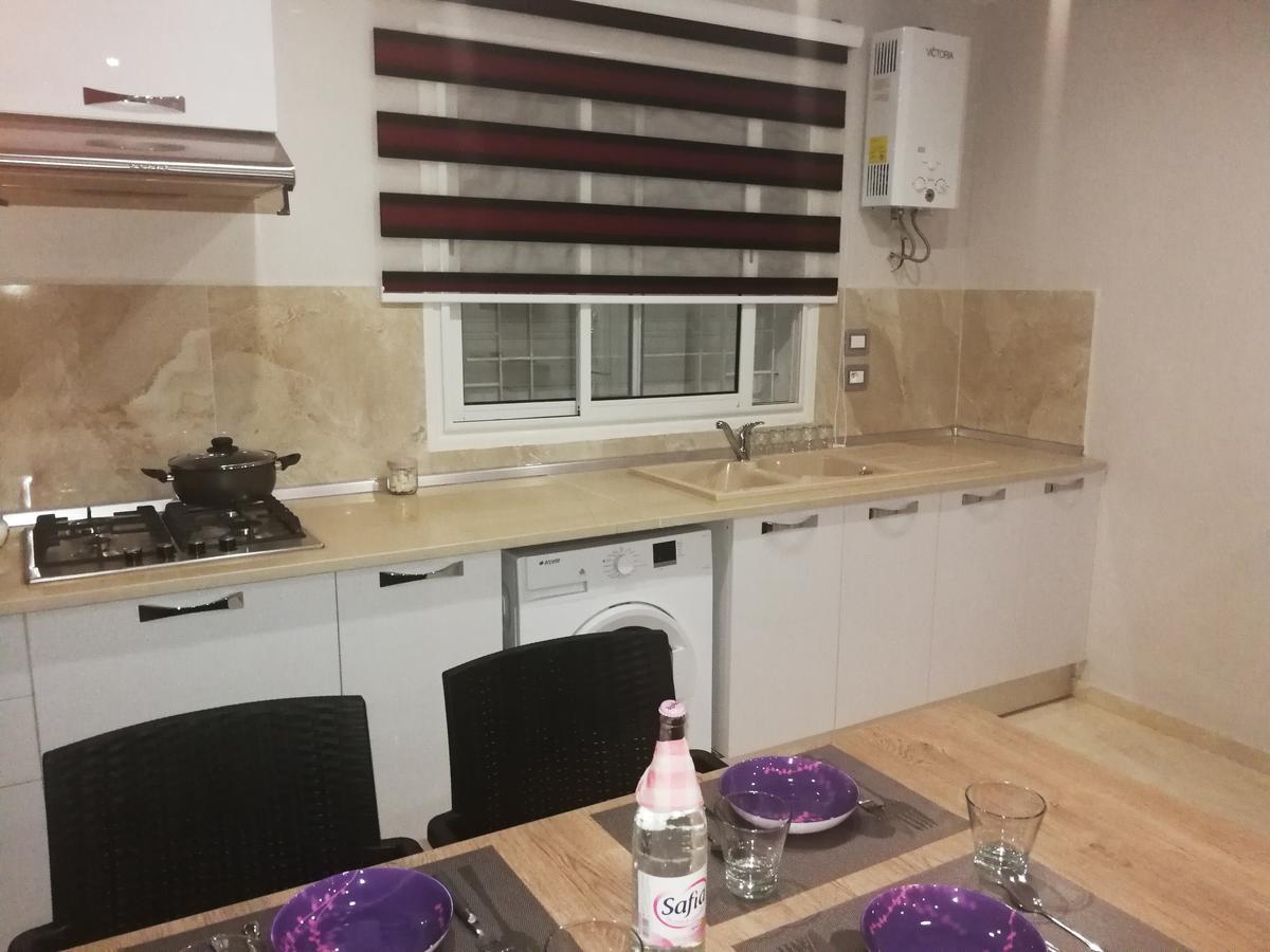 אפרטהוטל ביזרטה London House מראה חיצוני תמונה