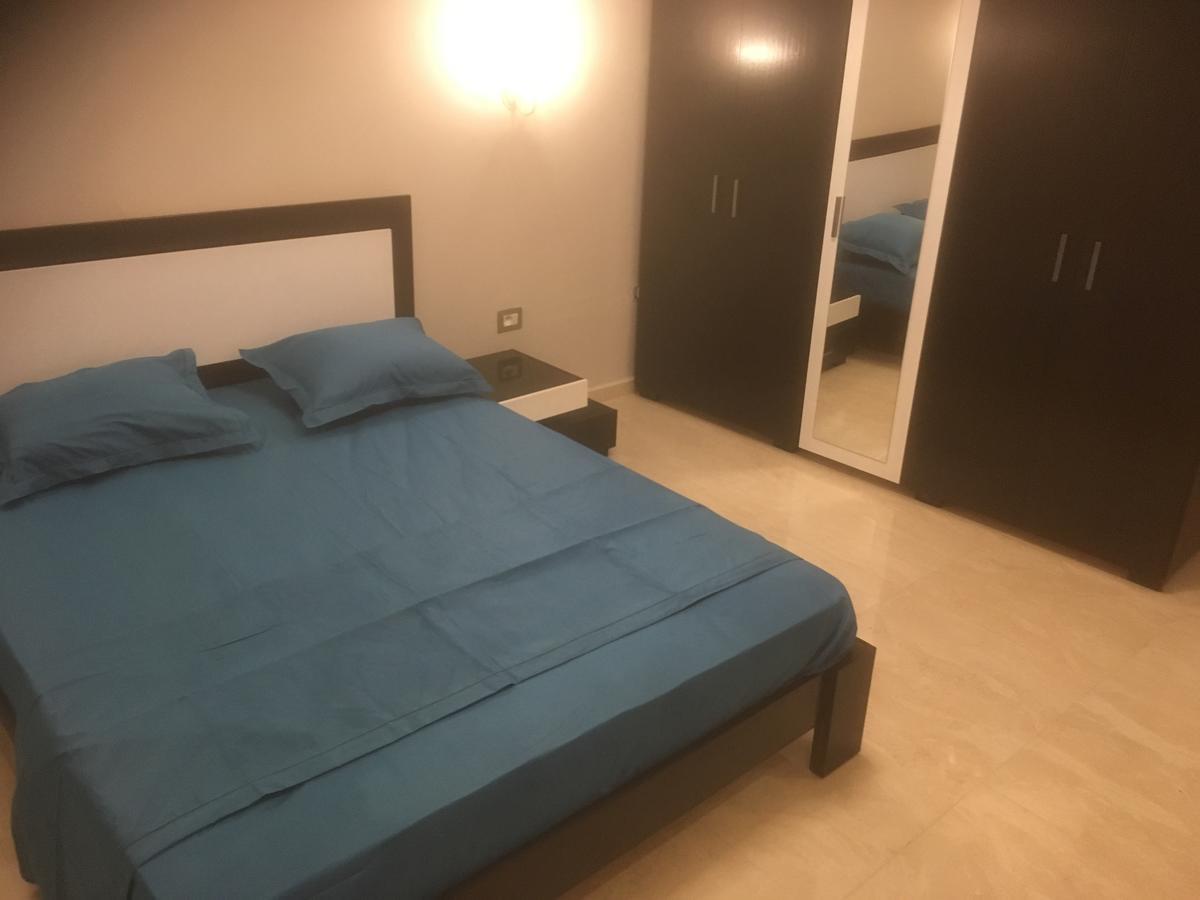 אפרטהוטל ביזרטה London House מראה חיצוני תמונה