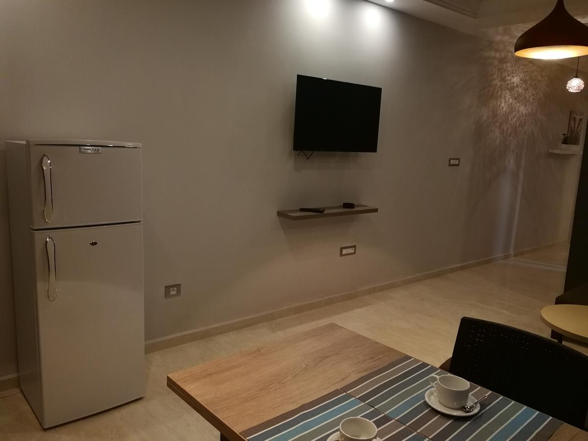 אפרטהוטל ביזרטה London House מראה חיצוני תמונה